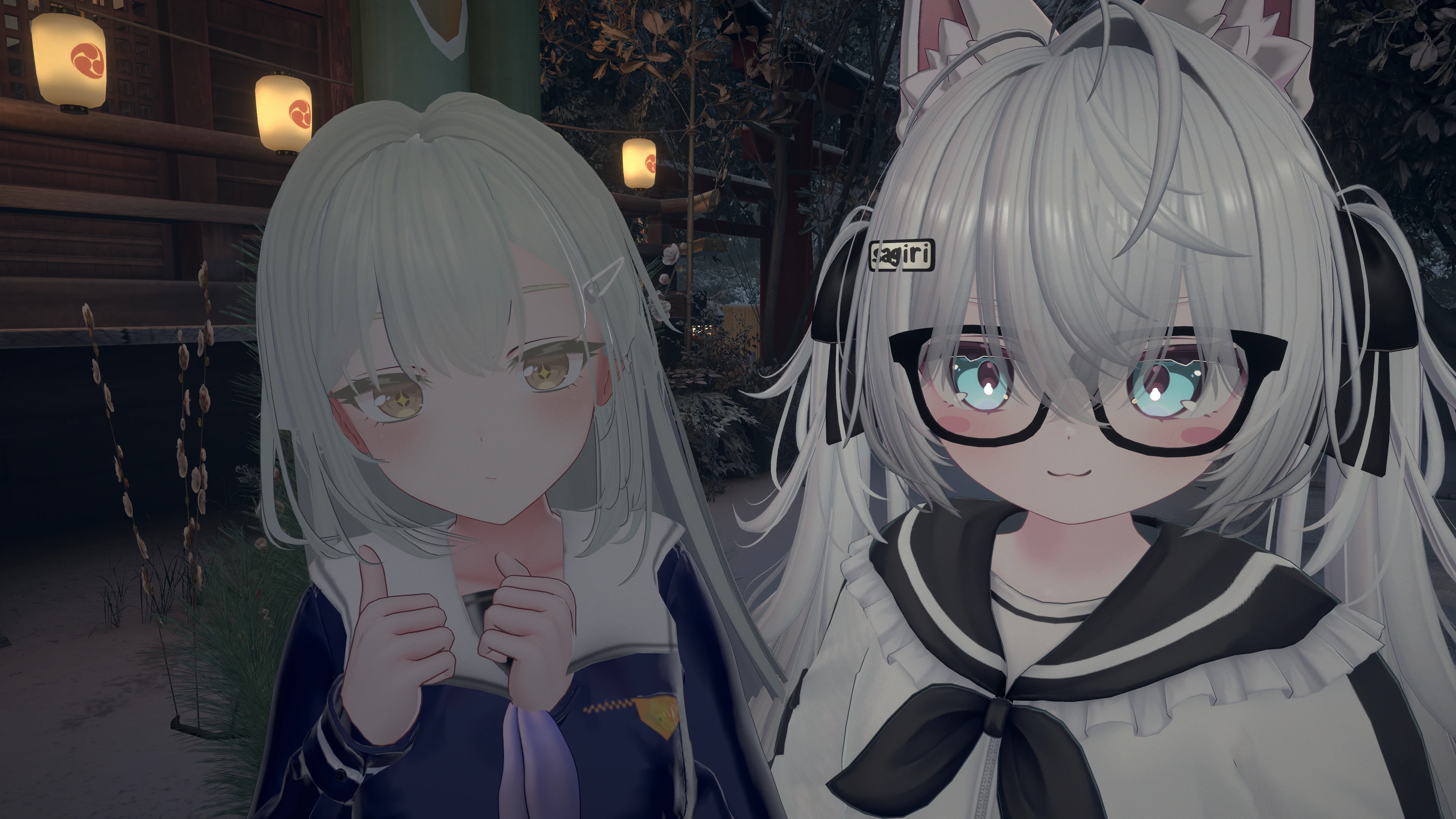 神社夜景中两位 VRChat 朋友的合影